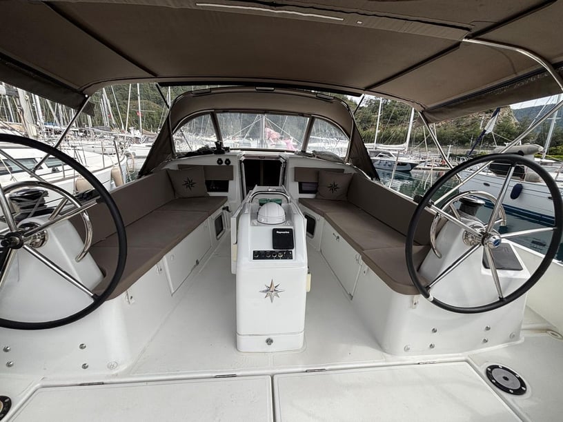 Marmaris Barca a vela cabina 3  cuccette 6  6  ospiti 12.35 m Numero dell'inserzione: #29486