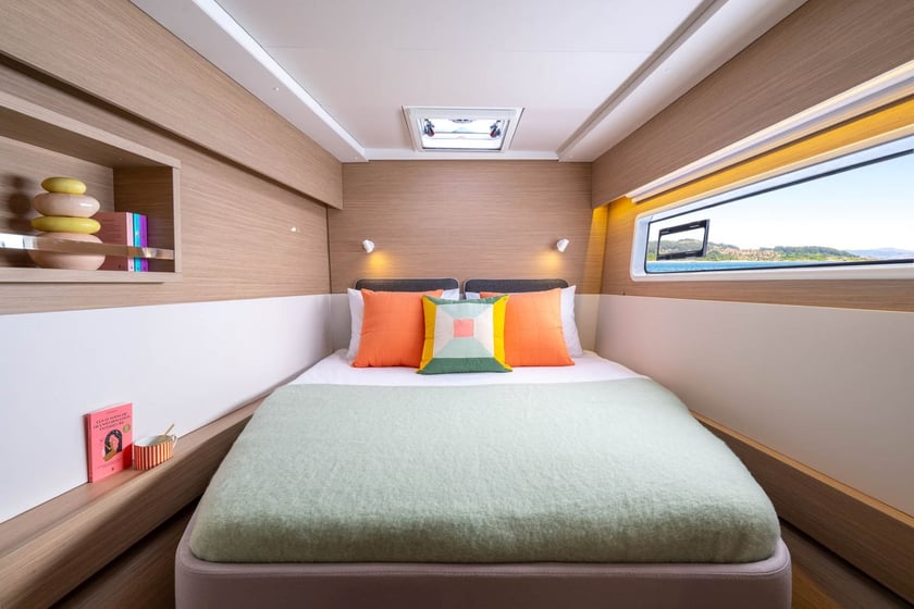 Nea Peramos - Attica Catamaran Cabine 6  10  slaapplaatsen 10  gasten 13.85 m Lijstnummer: #29492 4
