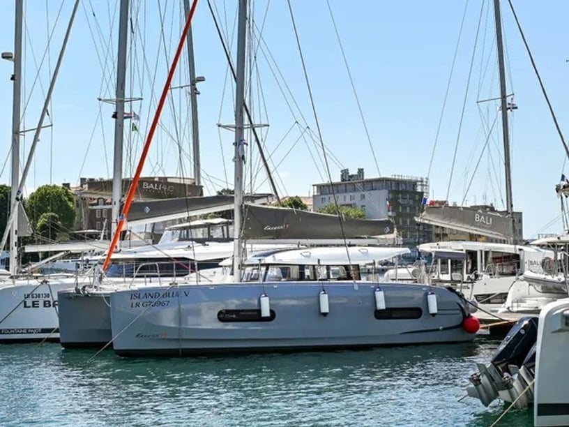 Pula Catamaran 6 cabin 10 berths 10 guests 11.33 m Listing Number: #29527