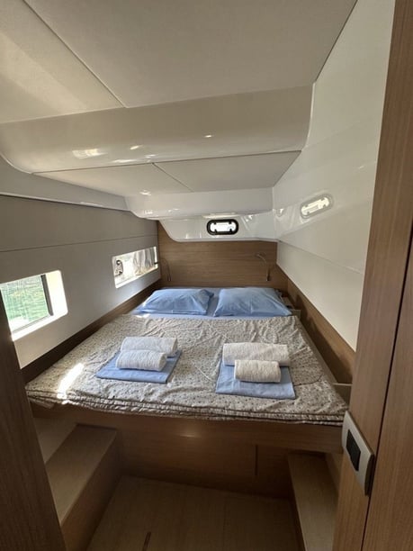 Tivat Katamaran 6 kabin Konaklama 10 kişi Seyir 10 kişi 11.78 m İlan No: #29541 3