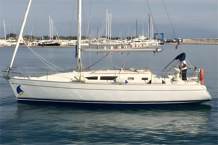 Salerno Barca a vela cabina 3  cuccette 8  8  ospiti 11.4 m Numero dell'inserzione: #2955 4