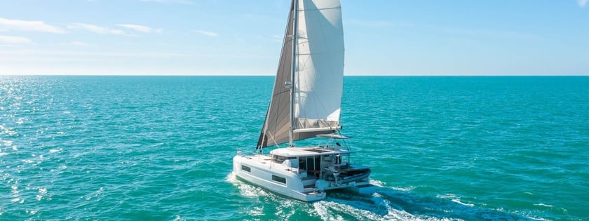 Nea Peramos - Attica Catamaran 6 cabin 10 berths 10 guests 11.38 m Listing Number: #29576 3