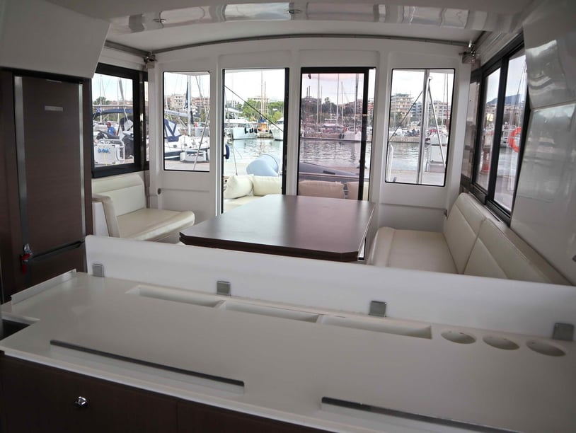 Paros Catamarán Cabina 4  10  literas 10  invitados 12.37 m Número de anuncio: #29586 5