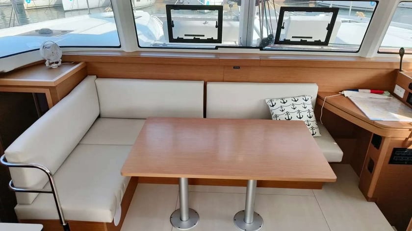 Pula Catamaran 6 cabin 10 berths 10 guests 11.33 m Listing Number: #29617 3