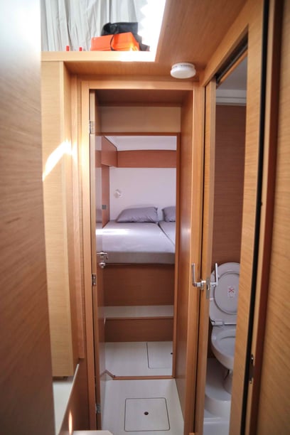 Paros Catamaran Cabine 6  Couchettes 10  Invités 10  11.33 m Numéro de l'annonce: #29623 3
