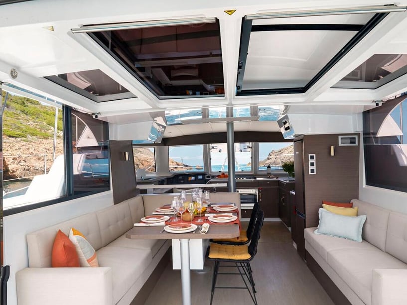 Bormes-les-Mimosas Katamaran 4 kabin Konaklama 10 kişi Seyir 10 kişi 12.31 m İlan No: #29624 2
