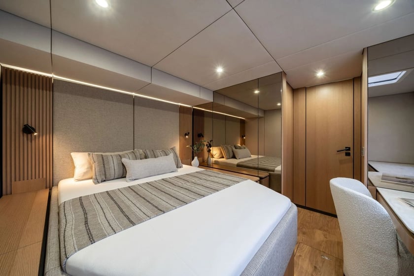 Olbia Catamaran Cabine 4  8  slaapplaatsen 8  gasten 21.34 m Lijstnummer: #29629 5