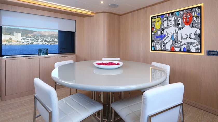 Olbia Yacht a motore cabina 6  cuccette 12  12  ospiti 25.91 m Numero dell'inserzione: #29631 3