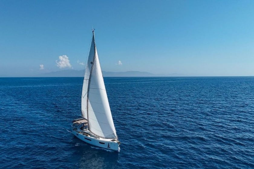 Bodrum Velero Cabina 4  8  literas 8  invitados 13 m Número de anuncio: #29637