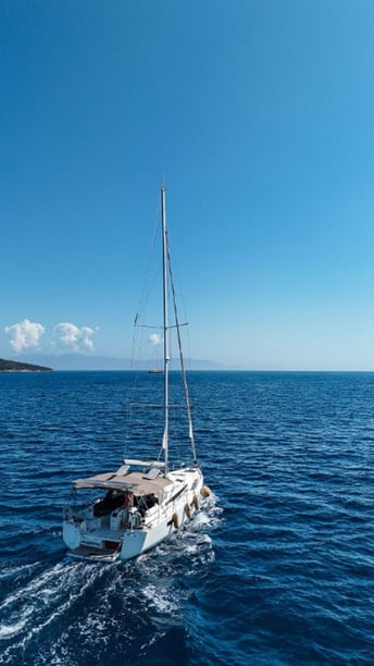 Bodrum Velero Cabina 4  8  literas 8  invitados 13 m Número de anuncio: #29637 3