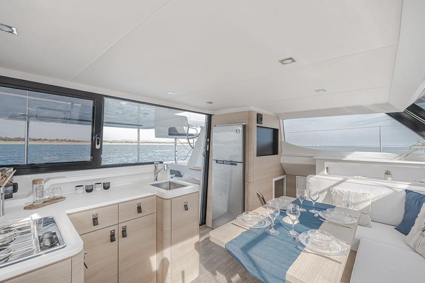 Marmaris Catamaran 4 cabin 8 berths 8 guests 11.9 m Listing Number: #29652 3