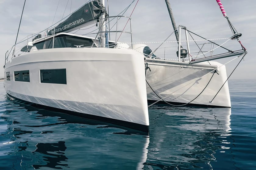 Marmaris Catamaran 4 cabin 8 berths 8 guests 11.9 m Listing Number: #29652 2