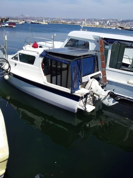 Buyukcekmece Motorboot 1 Kabine 2 Liegeplätze 7 Gäste 8 m Nummer des Inserats: #29663 3
