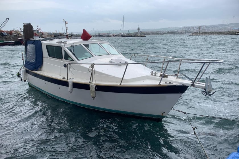 Buyukcekmece Motorboot 1 Kabine 2 Liegeplätze 7 Gäste 8 m Nummer des Inserats: #29663