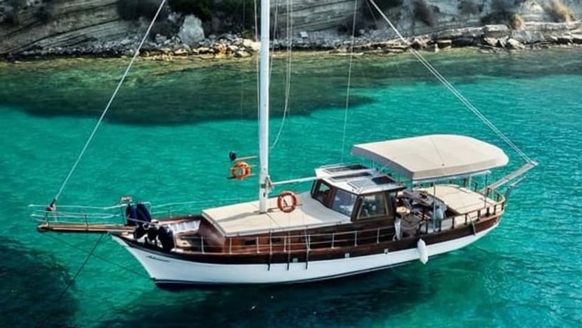 Kuşadası Gulet   Seyir 10 kişi 15 m İlan No: #29727 2