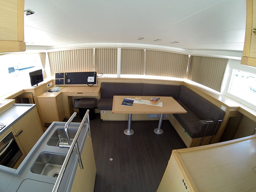 Šibenik Catamaran 6 cabin 12 berths 12 guests 13.96 m Listing Number: #2974 2