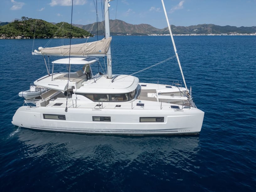 Marmaris Catamaran 4 cabin 8 berths 8 guests 14.5 m Listing Number: #29772 5