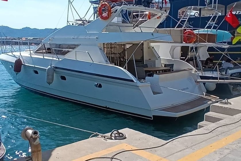 Marmaris Motoryat 3 kabin Konaklama 6 kişi Seyir 6 kişi 16 m İlan No: #29794 2