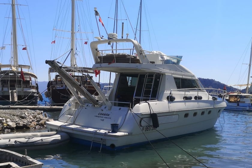 Marmaris Yate a motor Cabina 3  6  literas 12  invitados 14 m Número de anuncio: #29804 2