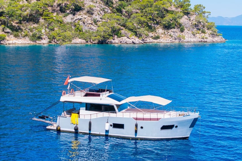 Fethiye Motoryat 2 kabin Konaklama 4 kişi Seyir 7 kişi 15 m İlan No: #29837 3