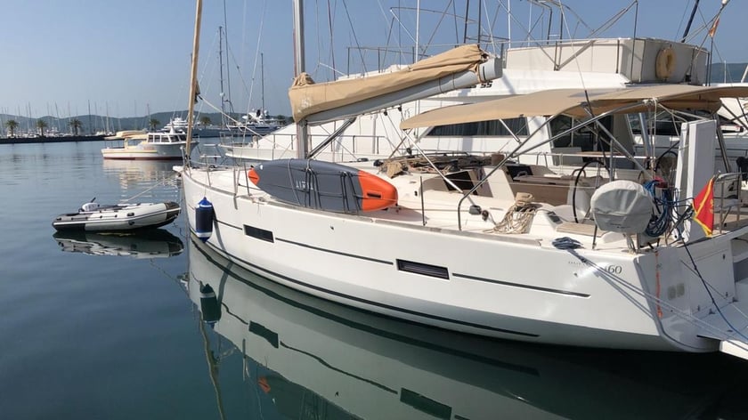 Tivat Sailboat 3 cabin 6 berths 6 guests 14.15 m Listing Number: #29866 3