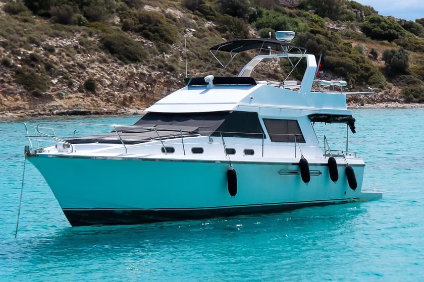 Izmir Motor Yacht 2 cabin 4 berths 6 guests 15 m Listing Number: #29869