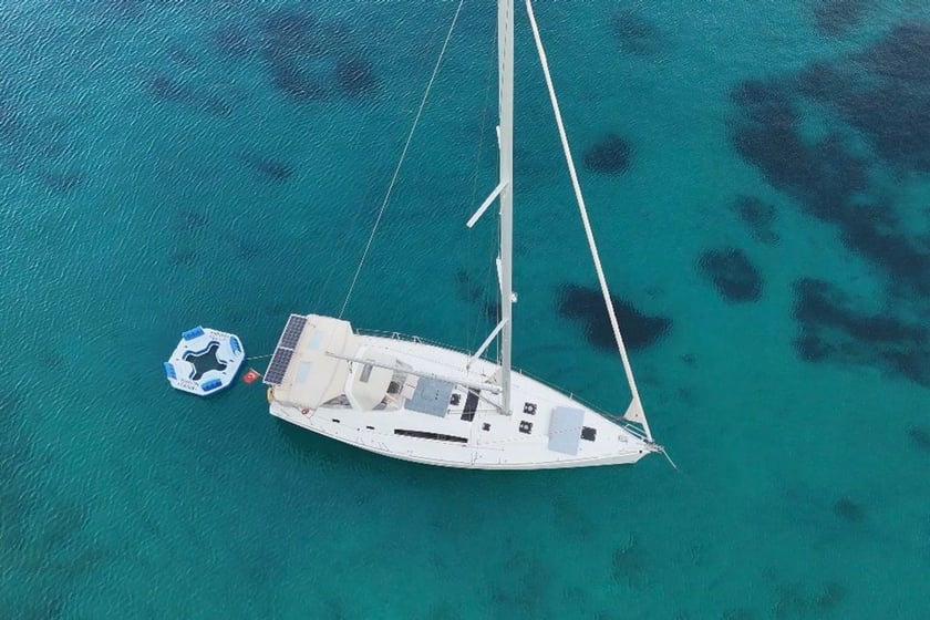 Datca Velero Cabina 4  6  literas 6  invitados 14.98 m Número de anuncio: #29874