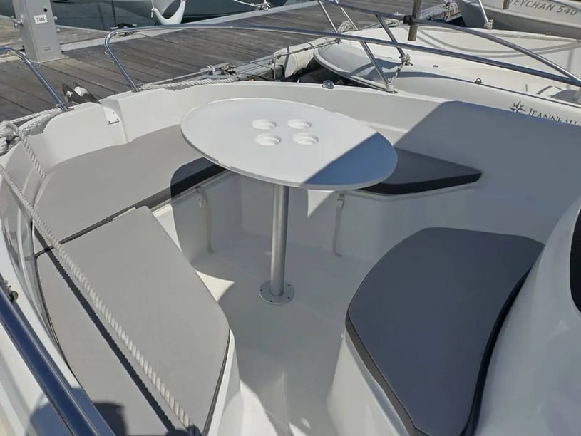 Saint-Quay-Portrieux Sürat Teknesi   Seyir 6 kişi 5.5 m İlan No: #29906 5