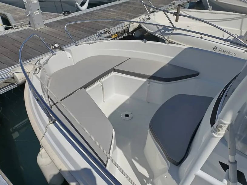 Saint-Quay-Portrieux Sürat Teknesi   Seyir 6 kişi 5.5 m İlan No: #29906 3