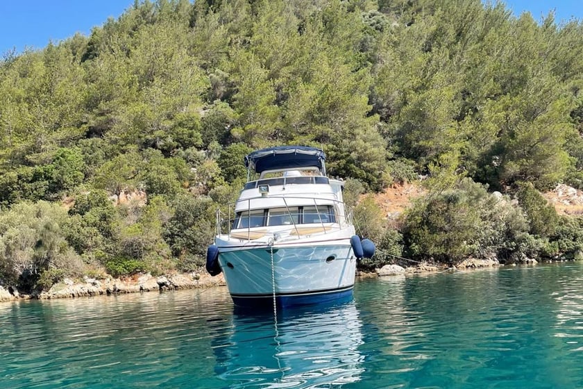 Didim Motoryacht 3 Kabine 6 Liegeplätze 6 Gäste 12 m Nummer des Inserats: #29941 3