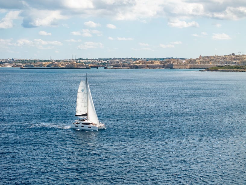 Gzira Catamaran Cabine 4  8  slaapplaatsen 12  gasten 13.99 m Lijstnummer: #29952