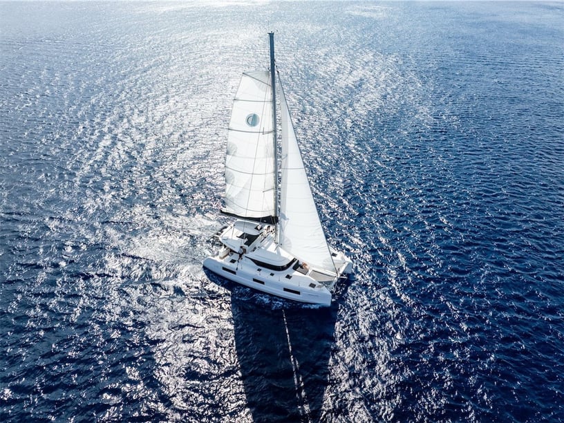 Gzira Catamaran Cabine 4  8  slaapplaatsen 12  gasten 13.99 m Lijstnummer: #29952 5