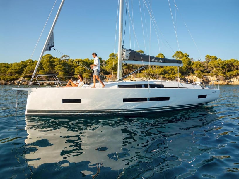 Izmir Sailboat 3 cabin 6 berths 6 guests 14 m Listing Number: #29975