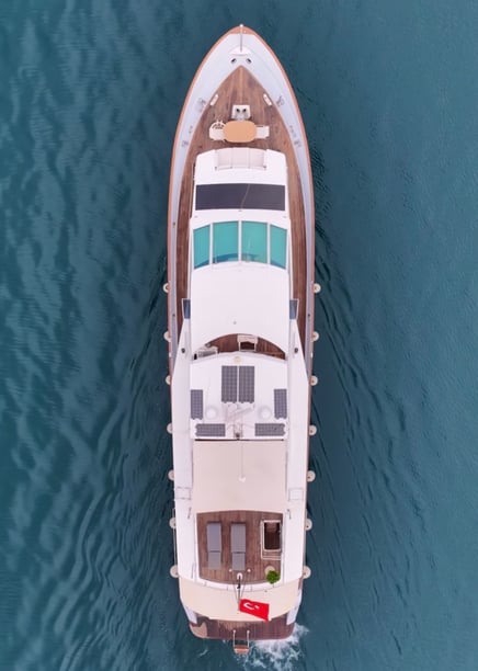 Cesme Motoryacht 4 Kabine 9 Liegeplätze 15 Gäste 27 m Nummer des Inserats: #29988