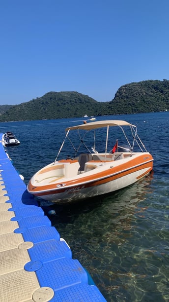 Marmaris Motorboot   6  gasten 5.3 m Lijstnummer: #29996 2