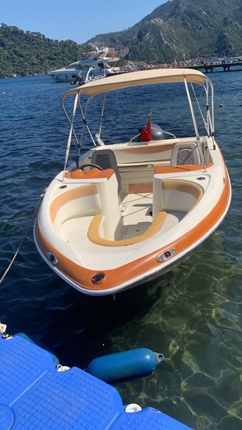 Marmaris Motorboot   6  gasten 5.3 m Lijstnummer: #29996
