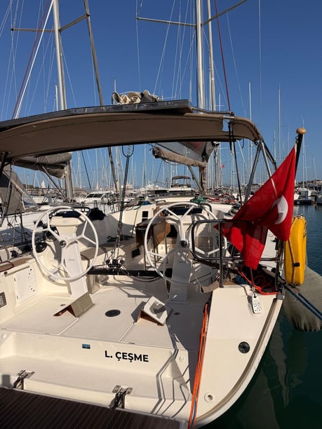 Çeşme - Izmir Provence Segelboot 3 Kabine 6 Liegeplätze 6 Gäste 12.35 m Nummer des Inserats: #30061 2