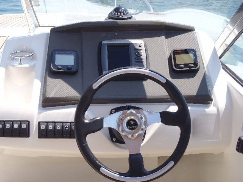 Sitges - Barcelona Motorboot Cabine 1  1  slaapplaatsen 1  gasten 7.35 m Lijstnummer: #301 2