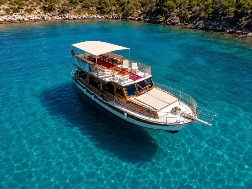 Izmir Gulet 1 cabin  30 guests 15 m Listing Number: #30116