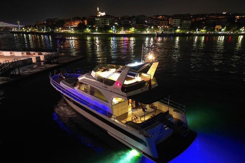 Unkapanı Motoryat 1 kabin  Seyir 12 kişi 18 m İlan No: #30120 3