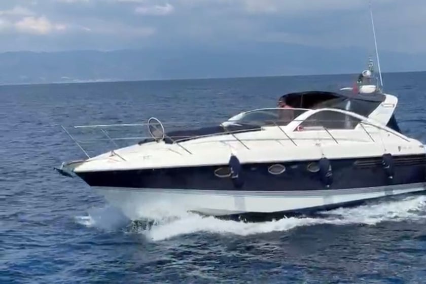 Ayvalik Motor Yacht 2 cabin 4 berths 7 guests 12 m Listing Number: #30127 2