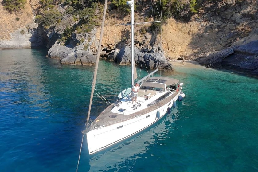 Didim Zeilboot Cabine 4  6  slaapplaatsen 8  gasten 15 m Lijstnummer: #30134 2