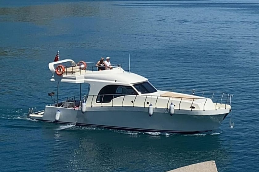 Antalya Motoryacht 1 Kabine 2 Liegeplätze 10 Gäste 13.1 m Nummer des Inserats: #30189 4