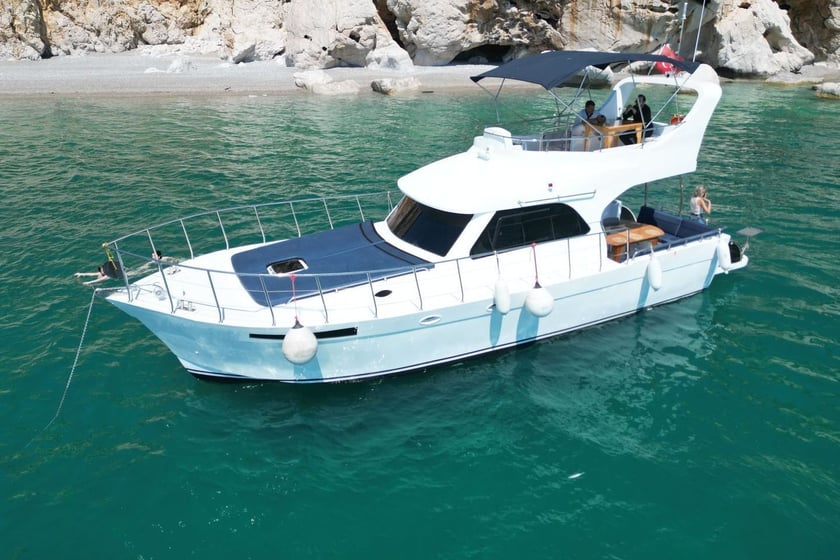 Antalya Yate a motor   12  invitados 12 m Número de anuncio: #30204 3