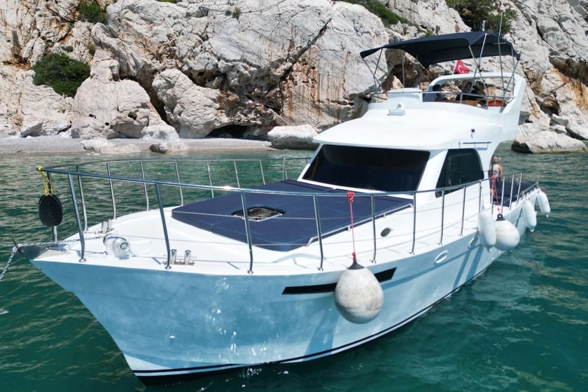 Antalya Yate a motor   12  invitados 12 m Número de anuncio: #30204 2