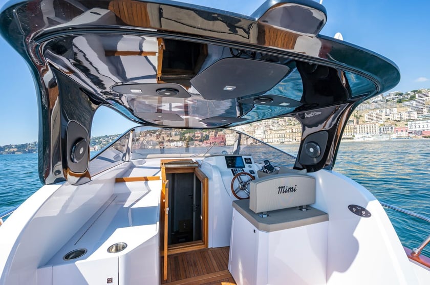 Sorrento Motorboot Cabine 1  2  slaapplaatsen 10  gasten 11 m Lijstnummer: #30209 5