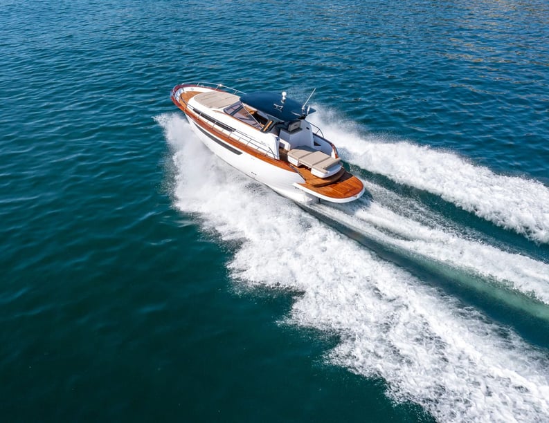 Sorrento Motorboot Cabine 1  2  slaapplaatsen 10  gasten 11 m Lijstnummer: #30209