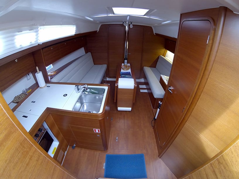 Šibenik Yelkenli 3 kabin Konaklama 8 kişi Seyir 8 kişi 10.28 m İlan No: #3022 2