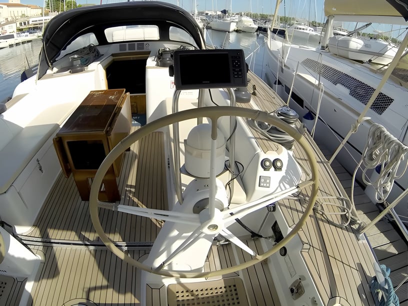 Šibenik Sailboat 4 cabin 10 berths 10 guests 14.9 m Listing Number: #3026 5