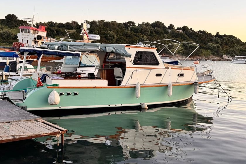 Izmir Yacht à moteur Cabine 2   Invités 9  9.5 m Numéro de l'annonce: #30263 3